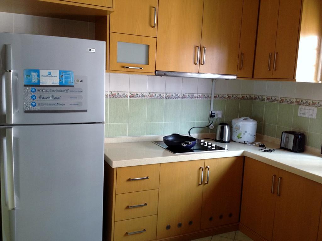Homestay Marina Court Кота-Кинабалу Номер фото