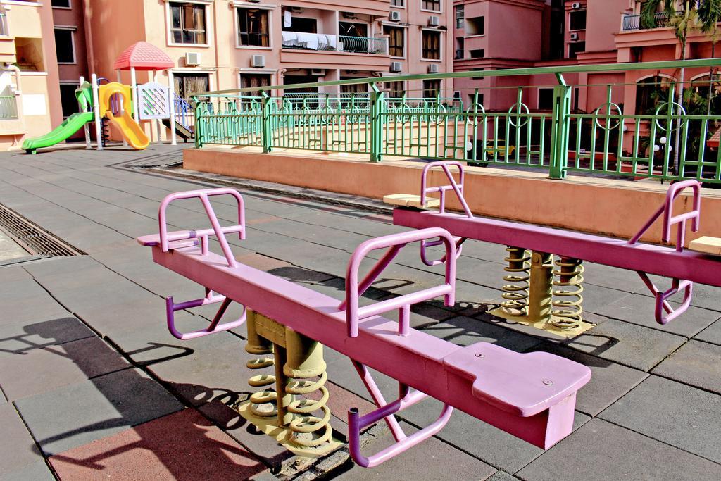 Homestay Marina Court Кота-Кинабалу Экстерьер фото