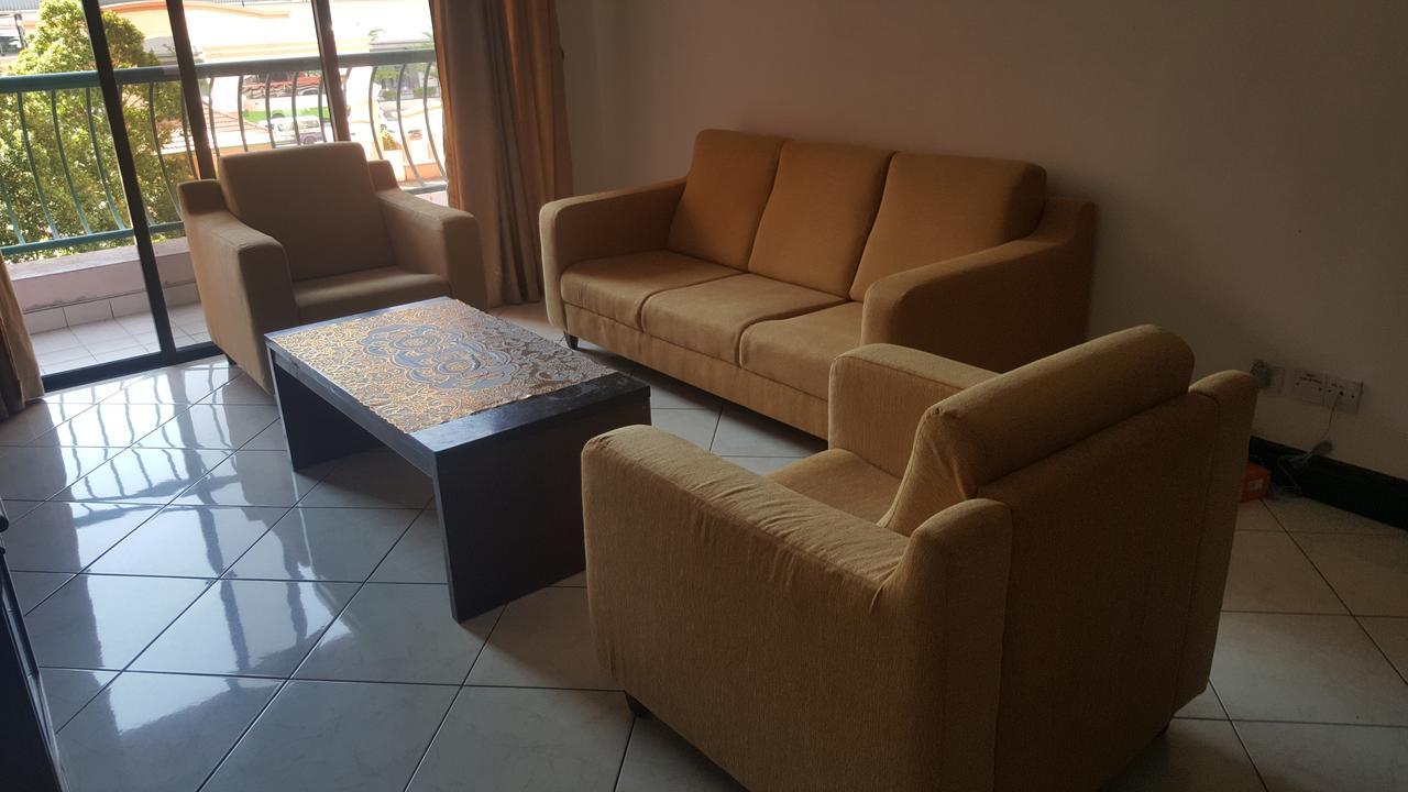 Homestay Marina Court Кота-Кинабалу Экстерьер фото