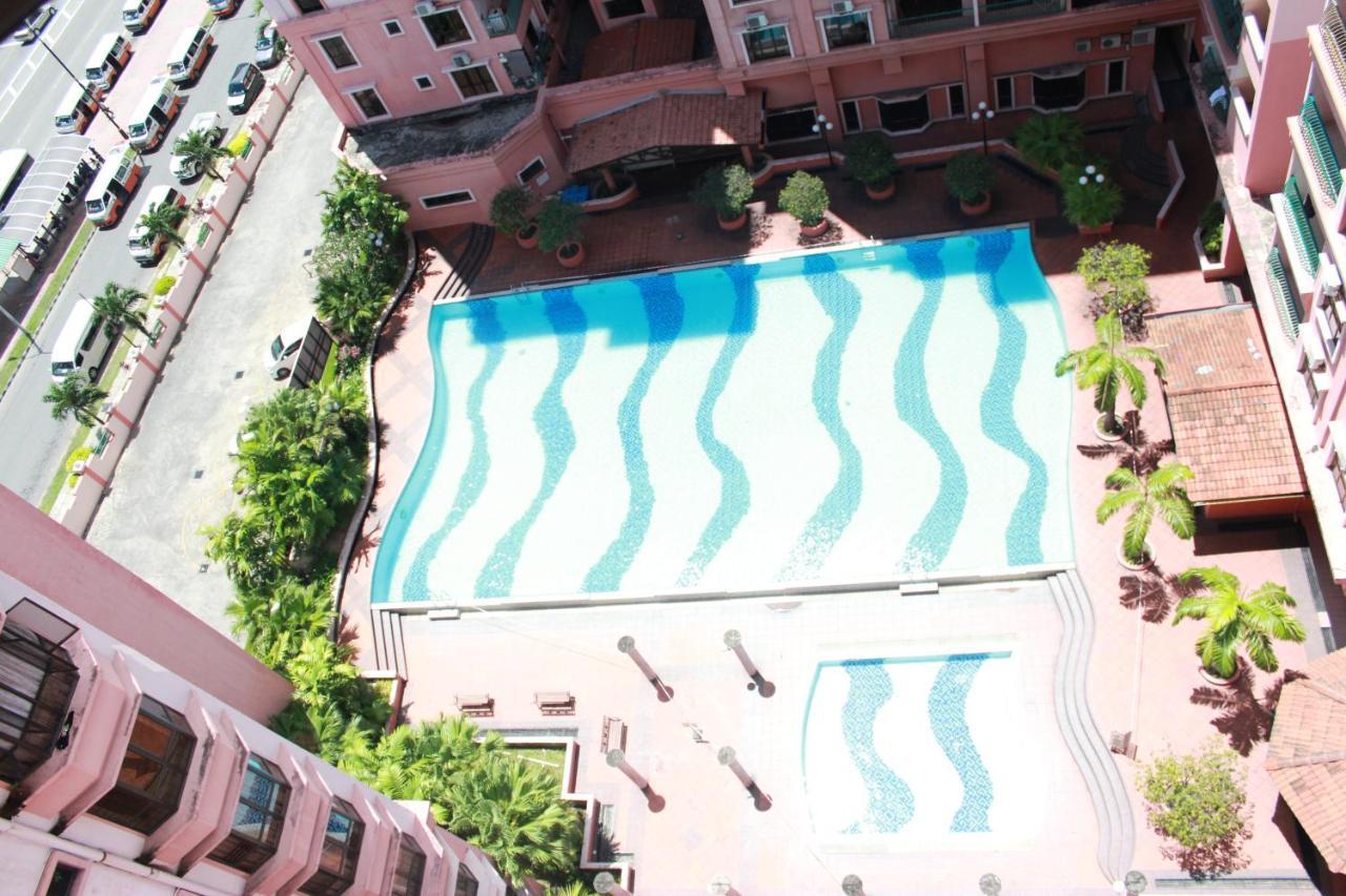 Homestay Marina Court Кота-Кинабалу Экстерьер фото